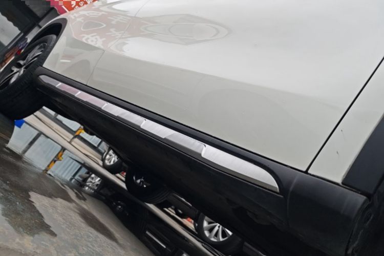 Used Mercedes-Benz GLA 2015 GLA 200 Fashion Model Right Side Sill