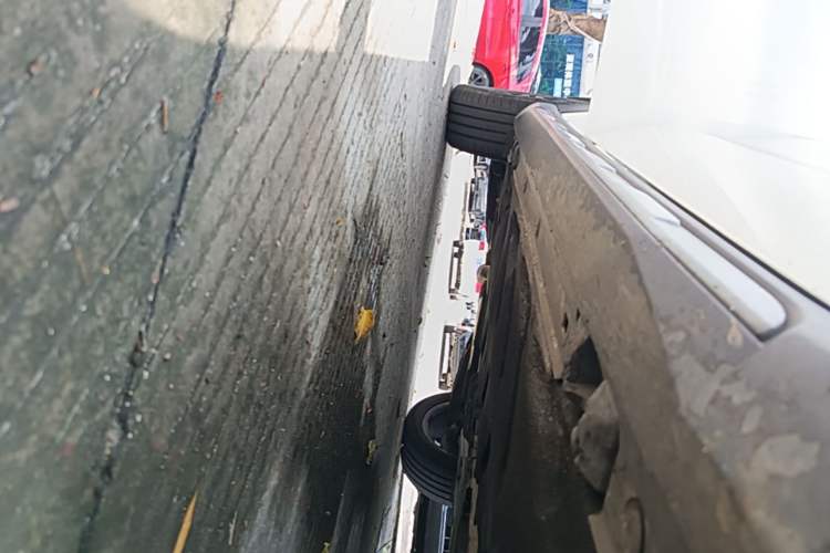 Used Mercedes-Benz GLA 2015 GLA 200 Sport Edition Right Side Sill