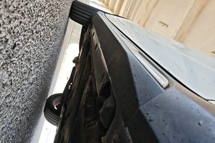 Used Mercedes-Benz GLA 2015 GLA 220 4MATIC Fashion Model Right Side Sill