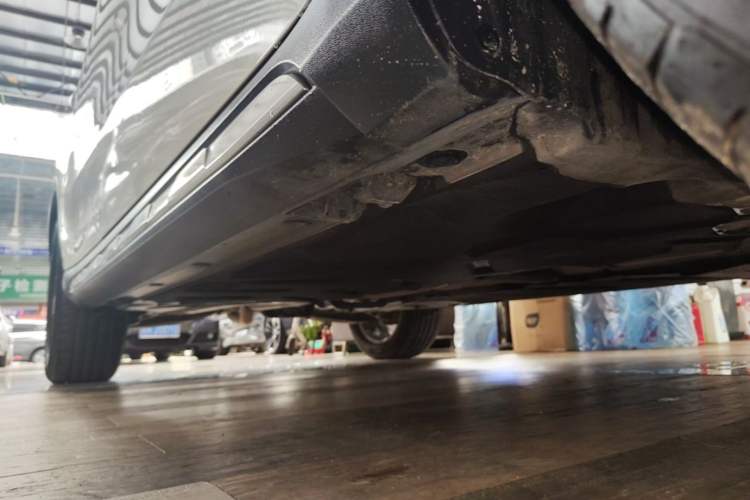 Used Mercedes-Benz GLA 2015 GLA 260 4MATIC Right Side Sill