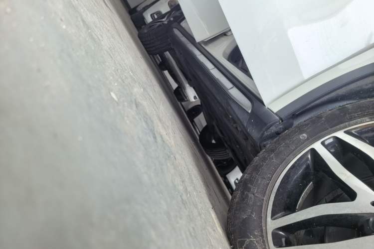 Used Mercedes-Benz GLA 2015 GLA 200 Fashion Model Right Side Sill