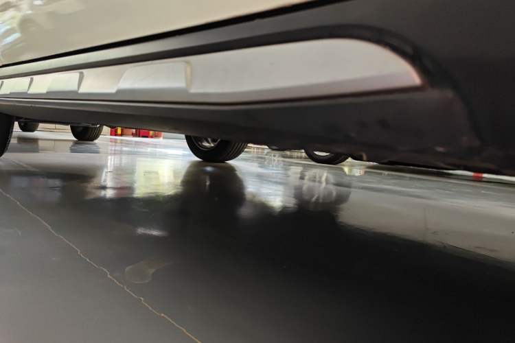 Used Mercedes-Benz GLA 2015 GLA 260 4MATIC Right Side Sill