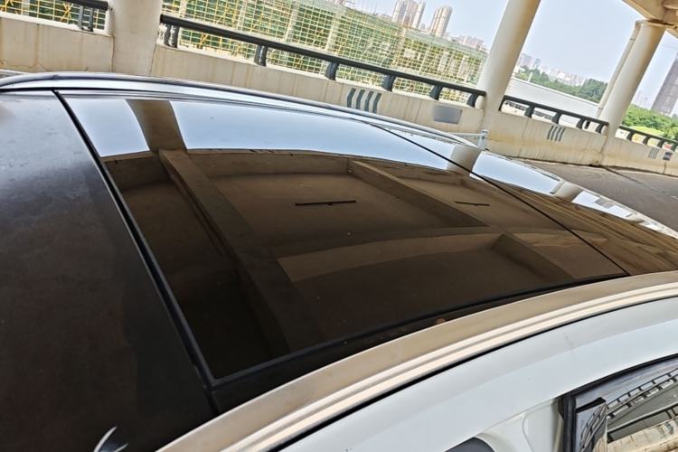 Used Mercedes-Benz GLA 2015 GLA 220 4MATIC Fashion Model Roof