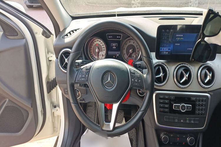 Used Mercedes-Benz GLA 2015 GLA 200 Steering Wheel
