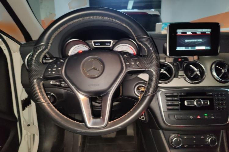 Used Mercedes-Benz GLA 2015 GLA 200 Fashion Model Steering Wheel