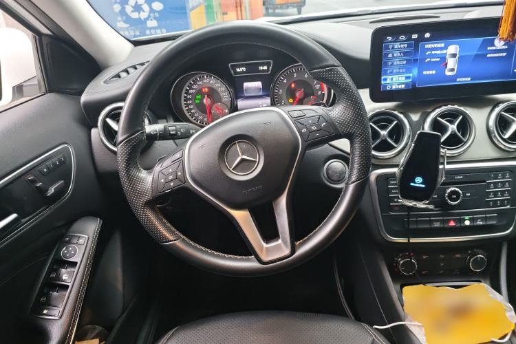 Used Mercedes-Benz GLA 2015 GLA 200 Fashion Model Steering Wheel