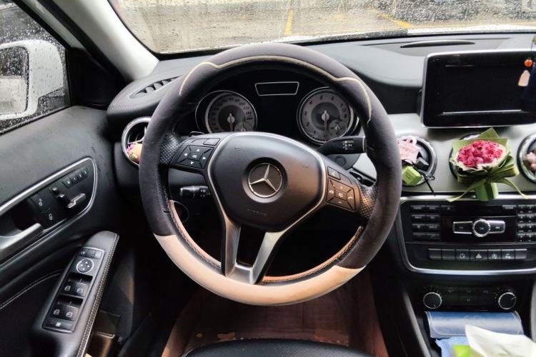 Used Mercedes-Benz GLA 2015 GLA 200 Fashion Model Steering Wheel