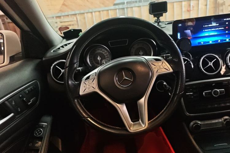 Used Mercedes-Benz GLA 2015 GLA 200 Fashion Model Steering Wheel