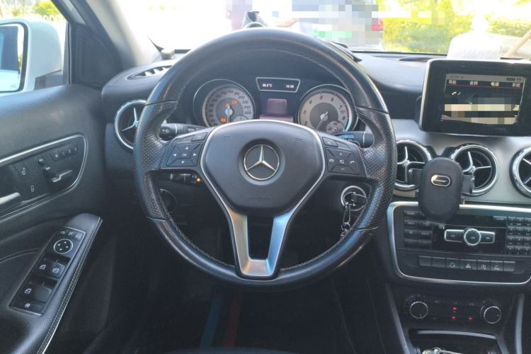 Used Mercedes-Benz GLA 2015 GLA 200 Fashion Model Steering Wheel