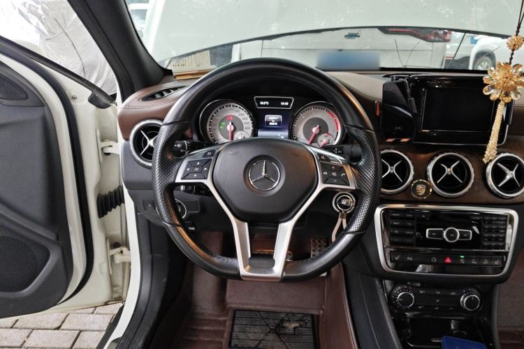 Used Mercedes-Benz GLA 2015 GLA 260 4MATIC Steering Wheel
