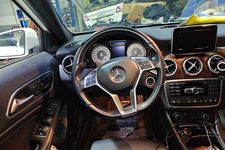Used Mercedes-Benz GLA 2015 GLA 260 4MATIC Steering Wheel