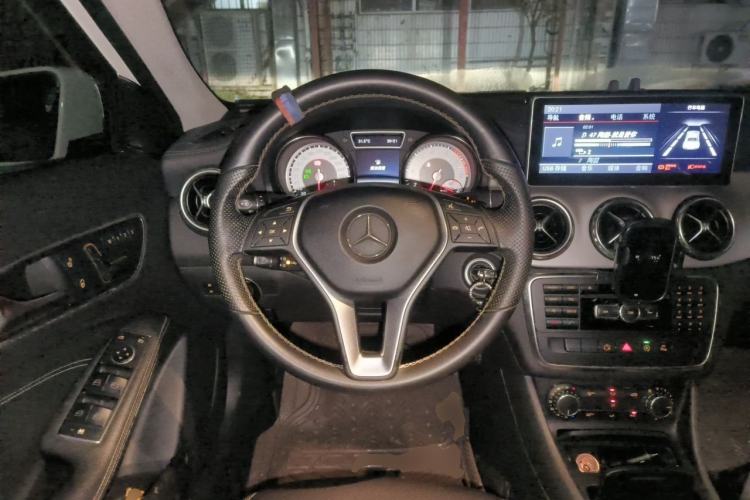Used Mercedes-Benz GLA 2015 GLA 200 Fashion Model Steering Wheel