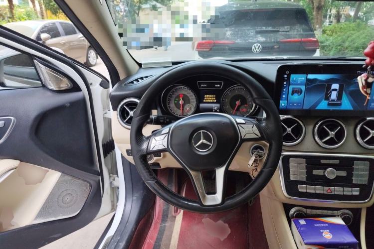 Used Mercedes-Benz GLA 2015 GLA 200 Sport Edition Steering Wheel
