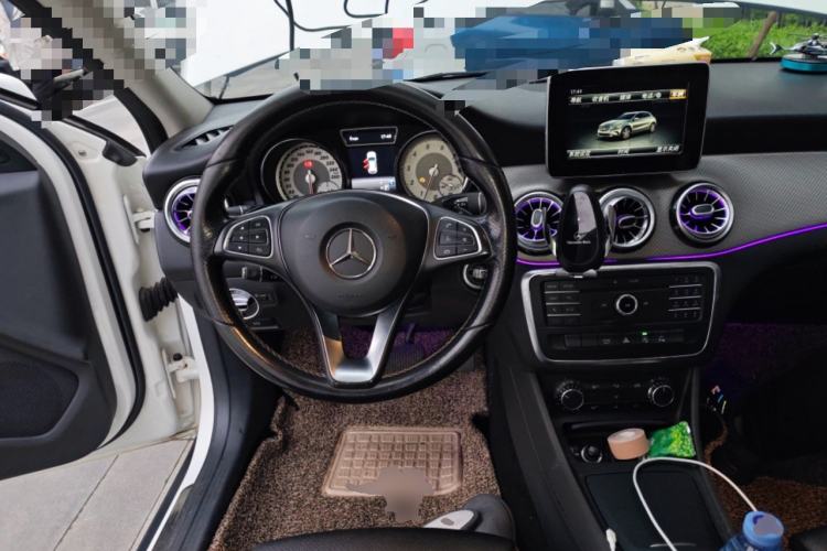 Used Mercedes-Benz GLA 2015 GLA 200 Sport Edition Steering Wheel