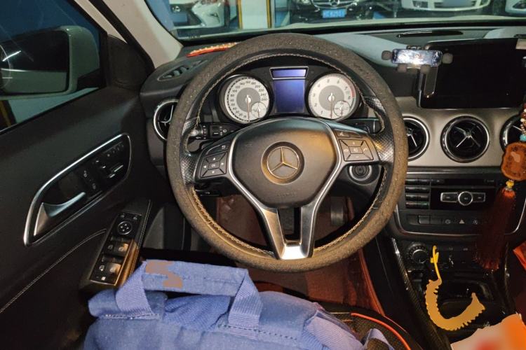Used Mercedes-Benz GLA 2015 GLA 200 Steering Wheel