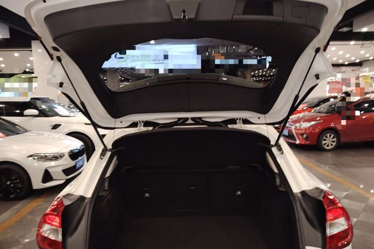 Used Mercedes-Benz GLA 2015 GLA 200 Sport Edition Trunk