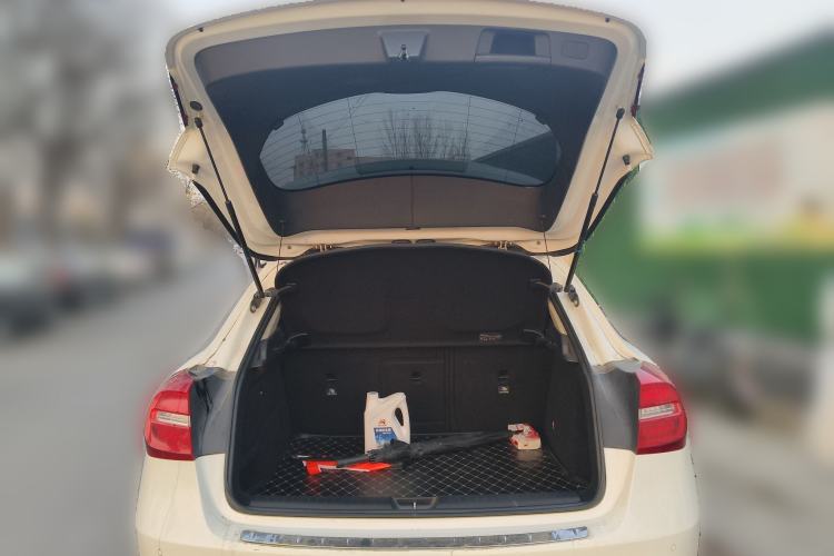 Used Mercedes-Benz GLA 2015 GLA 200 Fashion Model Trunk