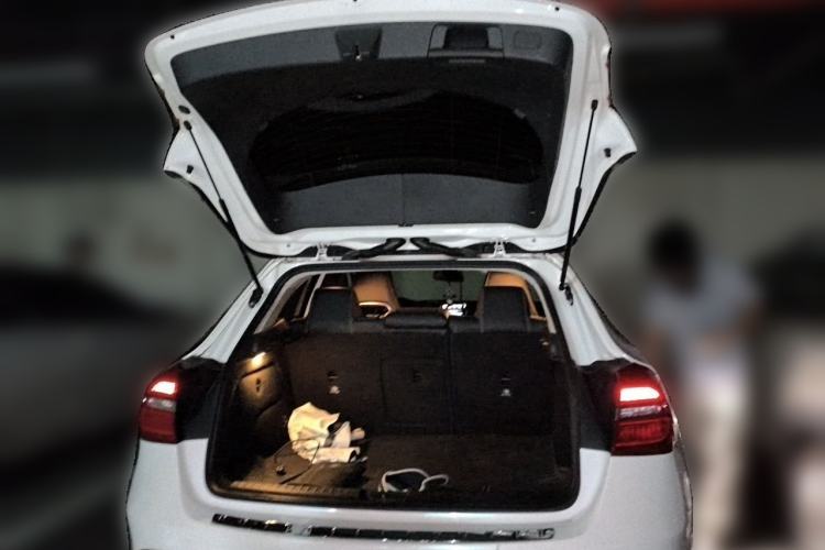 Used Mercedes-Benz GLA 2015 GLA 200 Fashion Model Trunk
