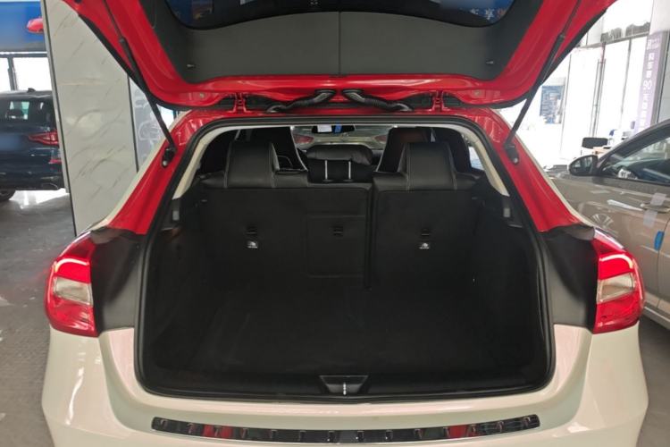 Used Mercedes-Benz GLA 2015 GLA 200 Sport Edition Trunk