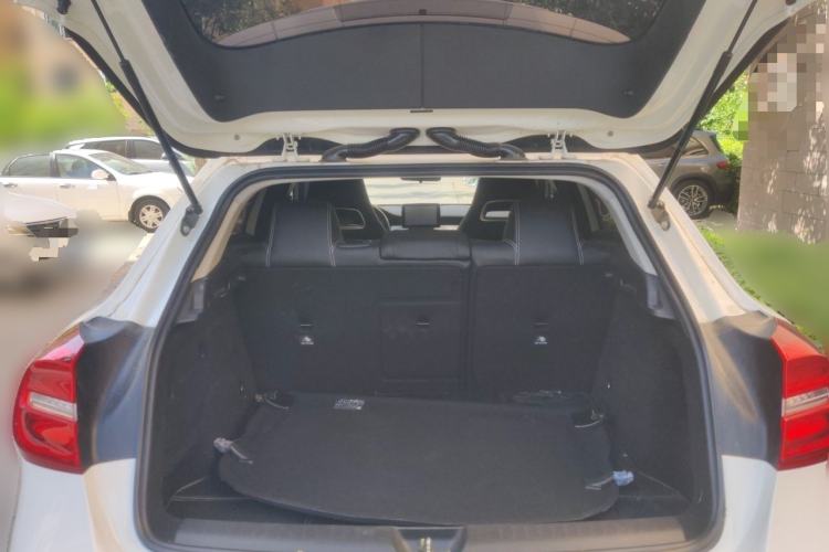 Used Mercedes-Benz GLA 2015 GLA 200 Fashion Model Trunk