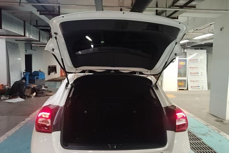 Used Mercedes-Benz GLA 2015 GLA 200 Sport Edition Trunk