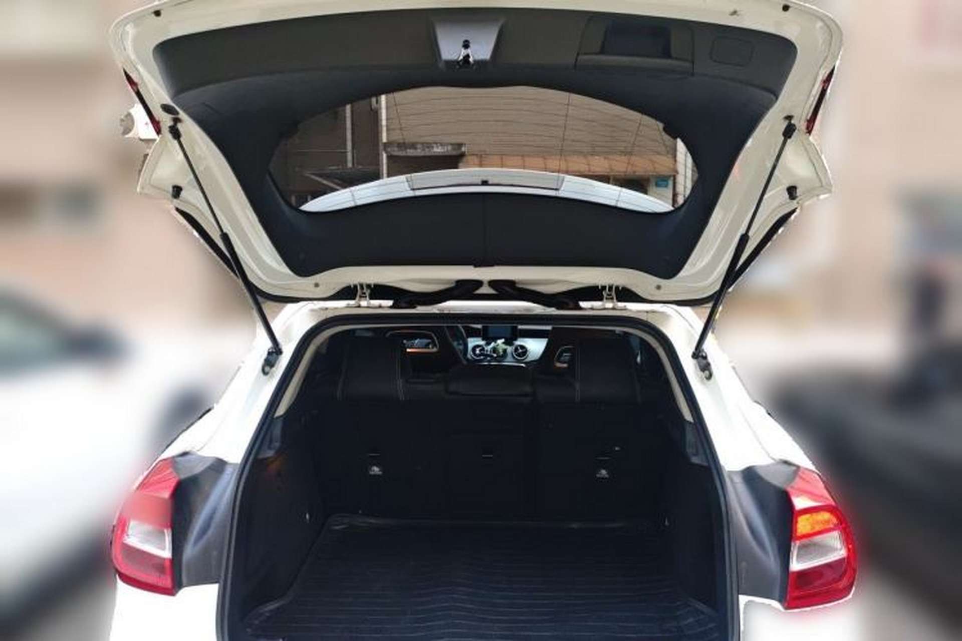 Used Mercedes-Benz GLA 2015 GLA 200 Sport Edition Trunk