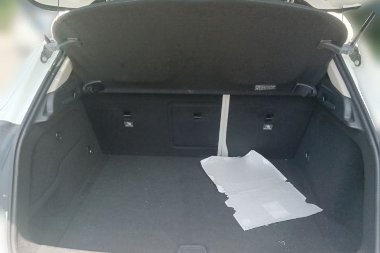 Used Mercedes-Benz GLA 2015 GLA 200 Fashion Model Trunk