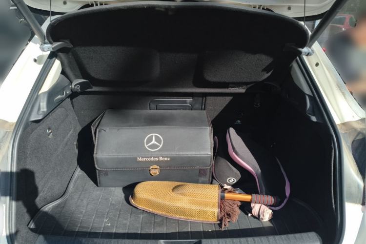 Used Mercedes-Benz GLA 2015 GLA 220 4MATIC Luxury Model Trunk