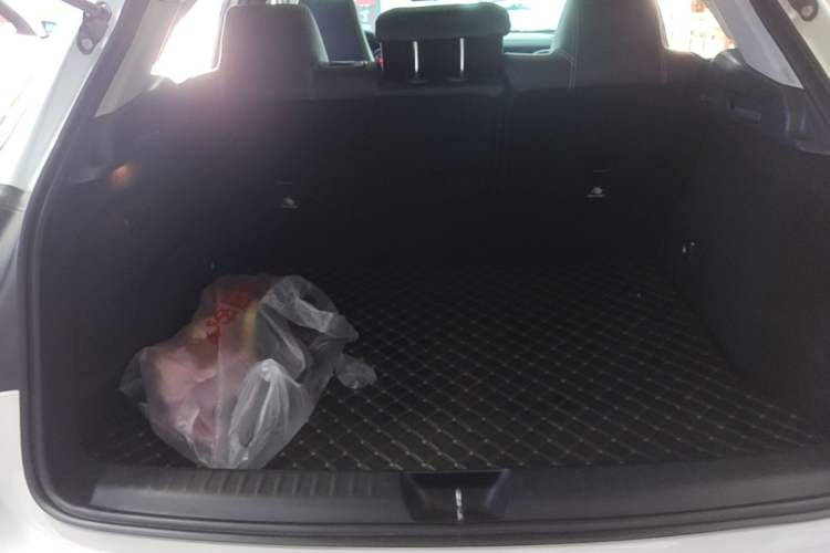 Used Mercedes-Benz GLA 2015 GLA 200 Fashion Model Trunk
