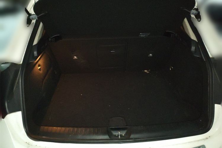 Used Mercedes-Benz GLA 2015 GLA 220 4MATIC Fashion Model Trunk