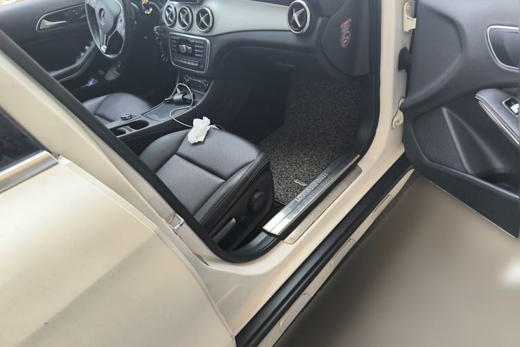 Used Mercedes-Benz GLA 2015 GLA 200 Sport Edition Trunk