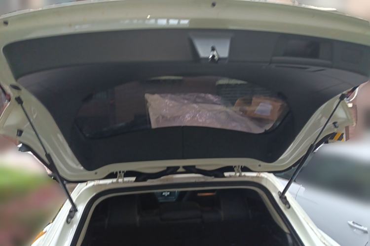 Used Mercedes-Benz GLA 2015 GLA 220 4MATIC Fashion Model Trunk
