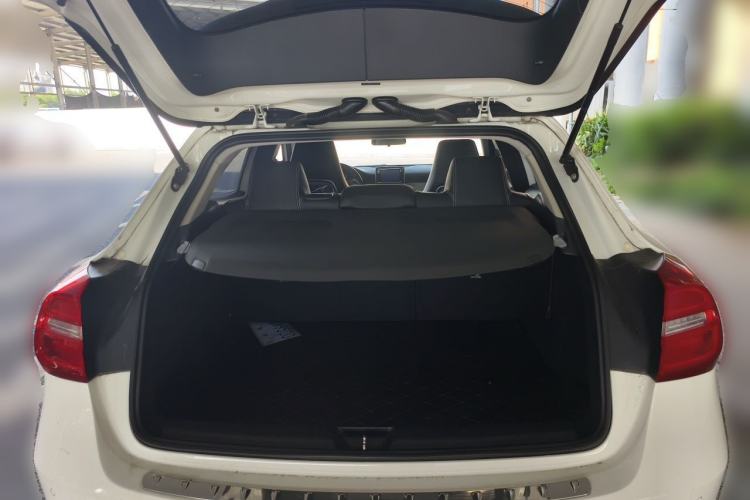 Used Mercedes-Benz GLA 2015 GLA 200 Fashion Model Trunk