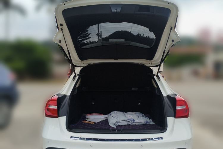 Used Mercedes-Benz GLA 2015 GLA 200 Fashion Model Trunk