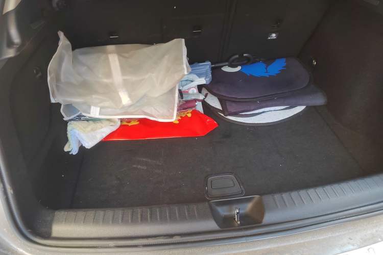 Used Mercedes-Benz GLA 2015 GLA 200 Fashion Model Trunk