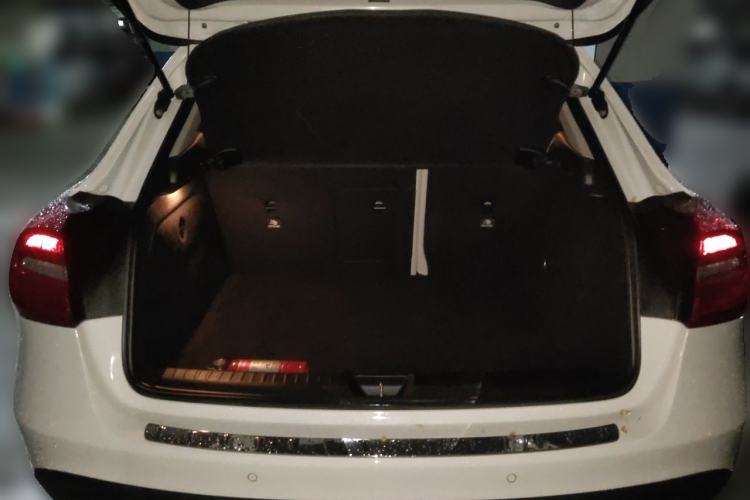 Used Mercedes-Benz GLA 2015 GLA 220 4MATIC Fashion Model Trunk