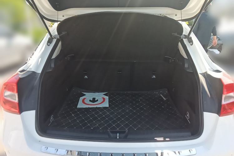 Used Mercedes-Benz GLA 2015 GLA 200 Sport Edition Trunk