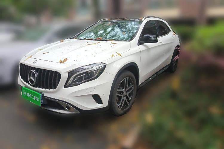 Used Mercedes-Benz GLA 2015 GLA 220 4MATIC Fashion Model Guazi used car, China used car export, Used car for sale, Used cars, Cheapest cars for sale