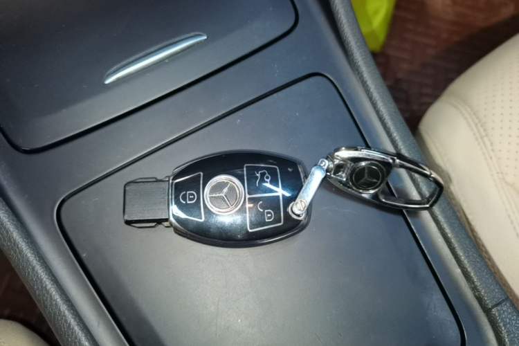 Used Mercedes-Benz GLA 2015 GLA 220 4MATIC Luxury Model Vehicle Key