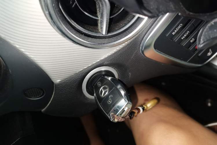 Used Mercedes-Benz GLA 2015 GLA 220 4MATIC Fashion Model Vehicle Key