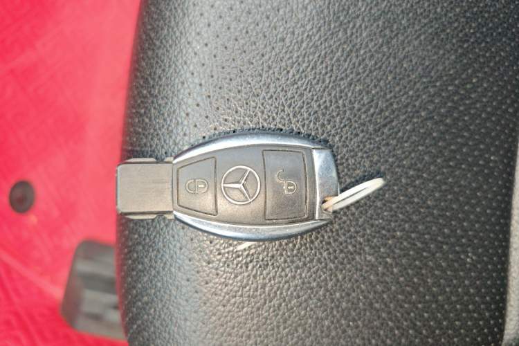 Used Mercedes-Benz GLA 2015 GLA 220 4MATIC Fashion Model Vehicle Key