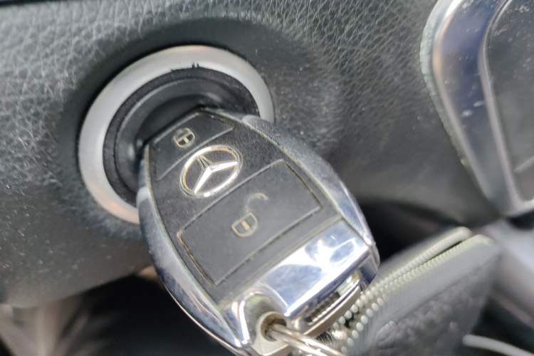 Used Mercedes-Benz GLA 2015 GLA 200 Fashion Model Vehicle Key