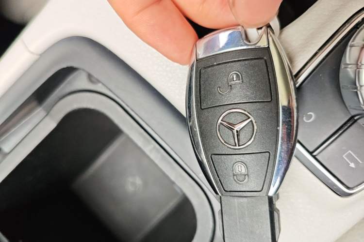Used Mercedes-Benz GLA 2015 GLA 200 Sport Edition Vehicle Key