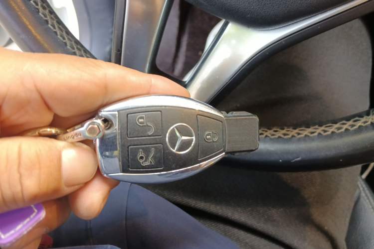 Used Mercedes-Benz GLA 2015 GLA 220 4MATIC Luxury Model Vehicle Key