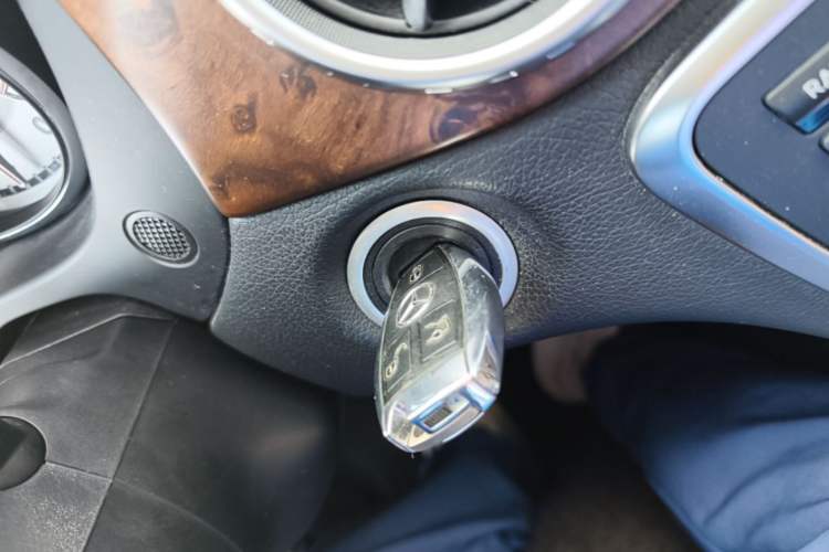 Used Mercedes-Benz GLA 2015 GLA 260 4MATIC Sport Edition Vehicle Key
