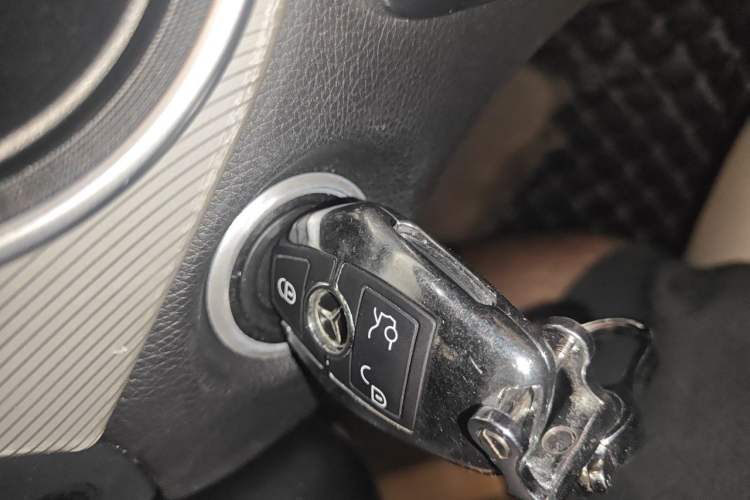 Used Mercedes-Benz GLA 2015 GLA 220 4MATIC Luxury Model Vehicle Key