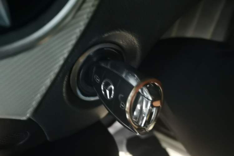 Used Mercedes-Benz GLA 2015 GLA 200 Fashion Model Vehicle Key