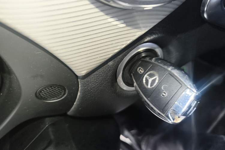 Used Mercedes-Benz GLA 2015 GLA 200 Sport Edition Vehicle Key