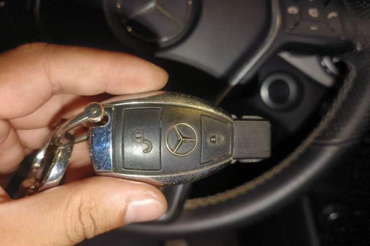 Used Mercedes-Benz GLA 2015 GLA 200 Fashion Model Vehicle Key