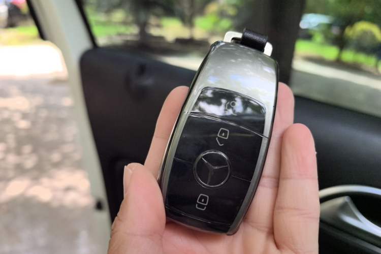 Used Mercedes-Benz GLA 2015 GLA 220 4MATIC Fashion Model Vehicle Key